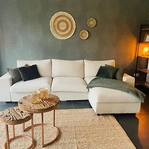 Chic, Luxe Loftstijl In Appartement